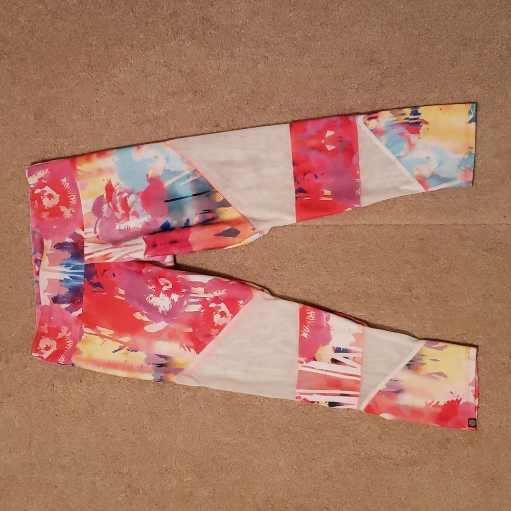 Onzie Women's Floral Mesh Leggings